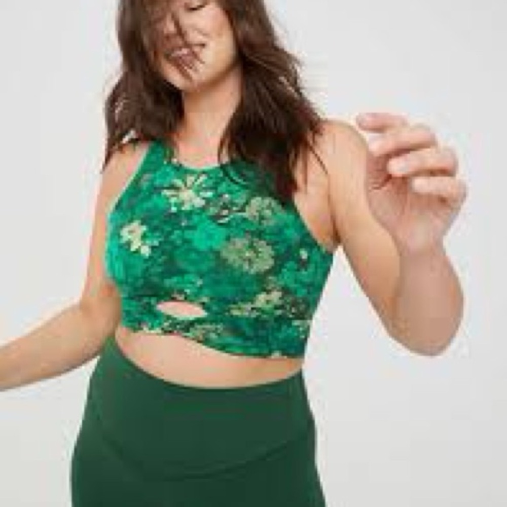 Aerie offline twist top